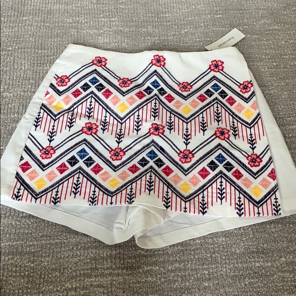 Skirt/shorts